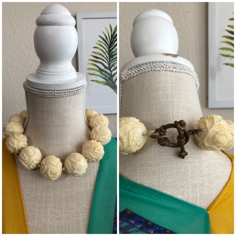 BOLD CHUNKY Cream Necklace